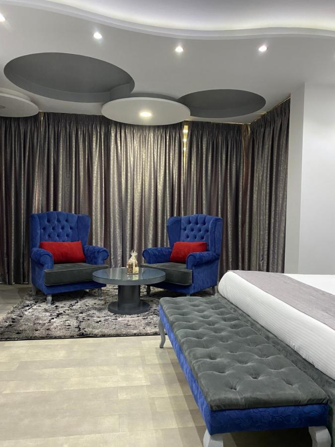 New W Hotel Tirana Kültér fotó