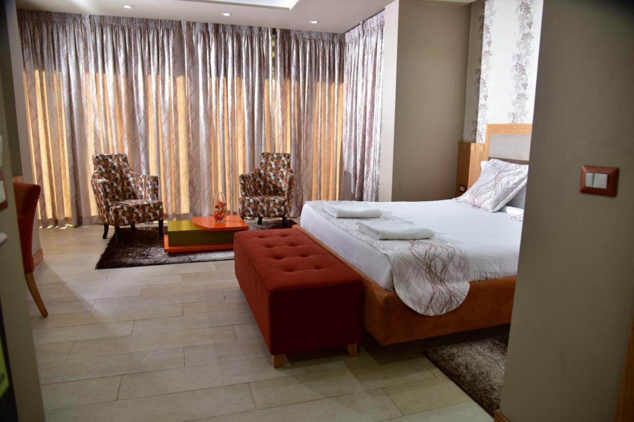 New W Hotel Tirana Kültér fotó