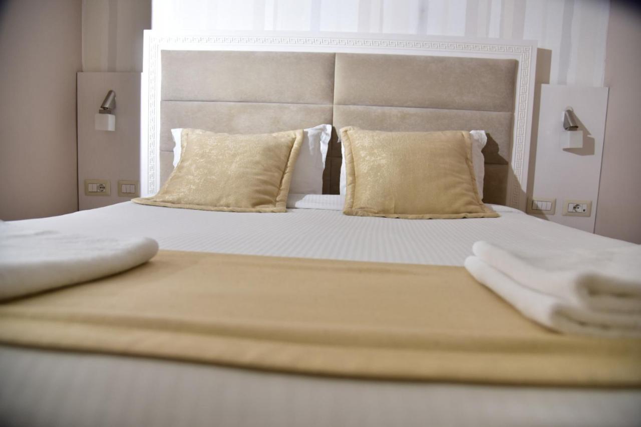 New W Hotel Tirana Kültér fotó
