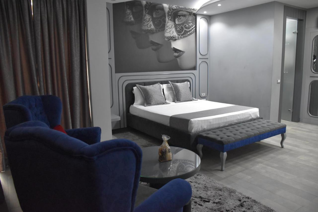 New W Hotel Tirana Kültér fotó
