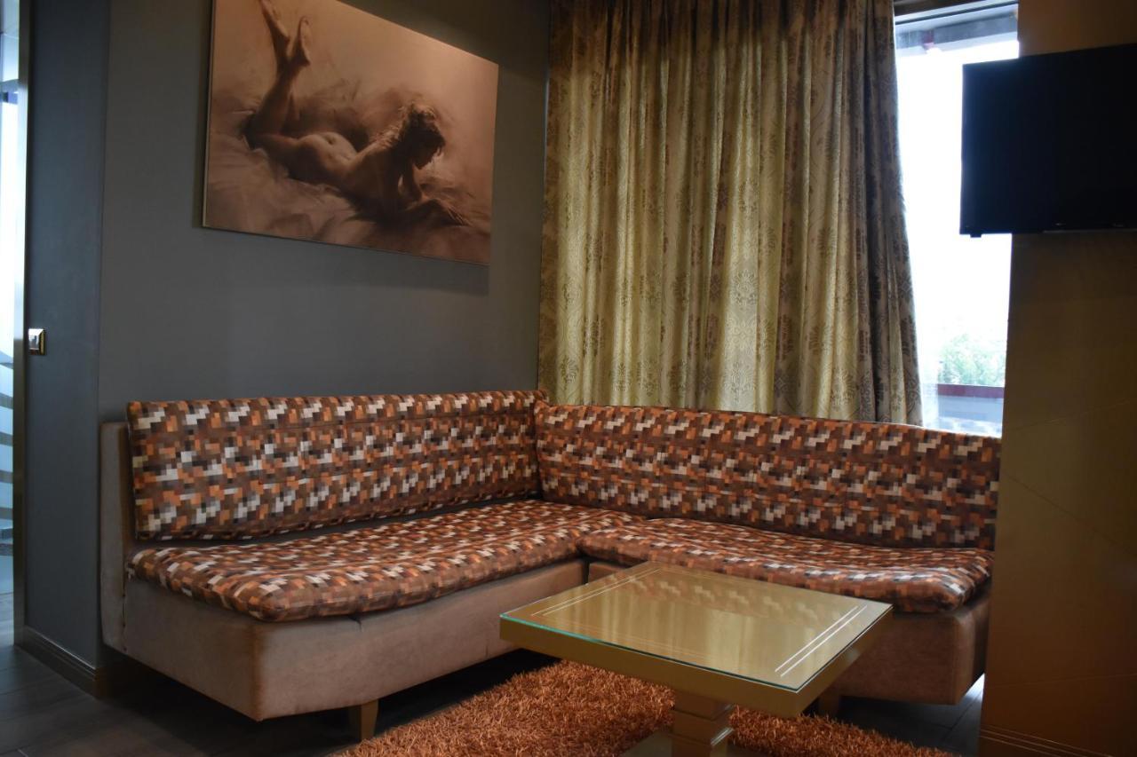 New W Hotel Tirana Kültér fotó