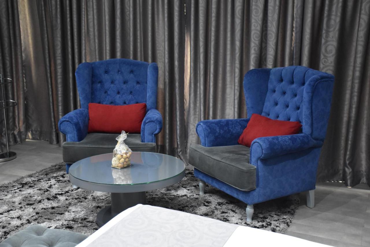 New W Hotel Tirana Kültér fotó