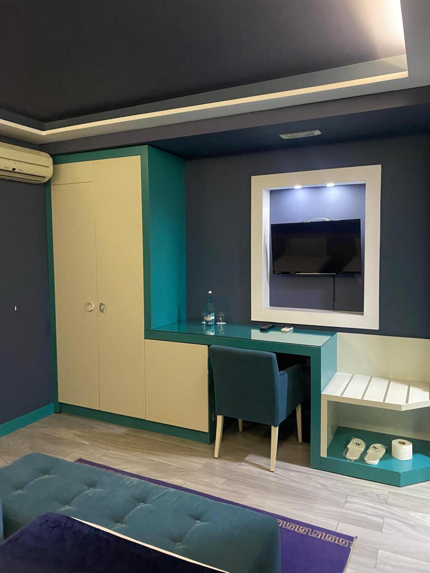 New W Hotel Tirana Kültér fotó